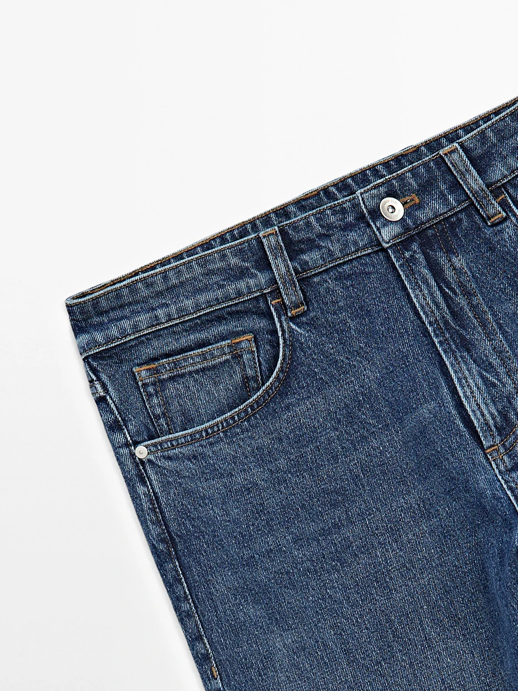 Tapered fit jeans