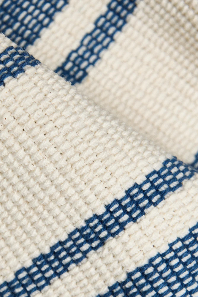 BATH MAT WITH IRREGULAR STRIPES