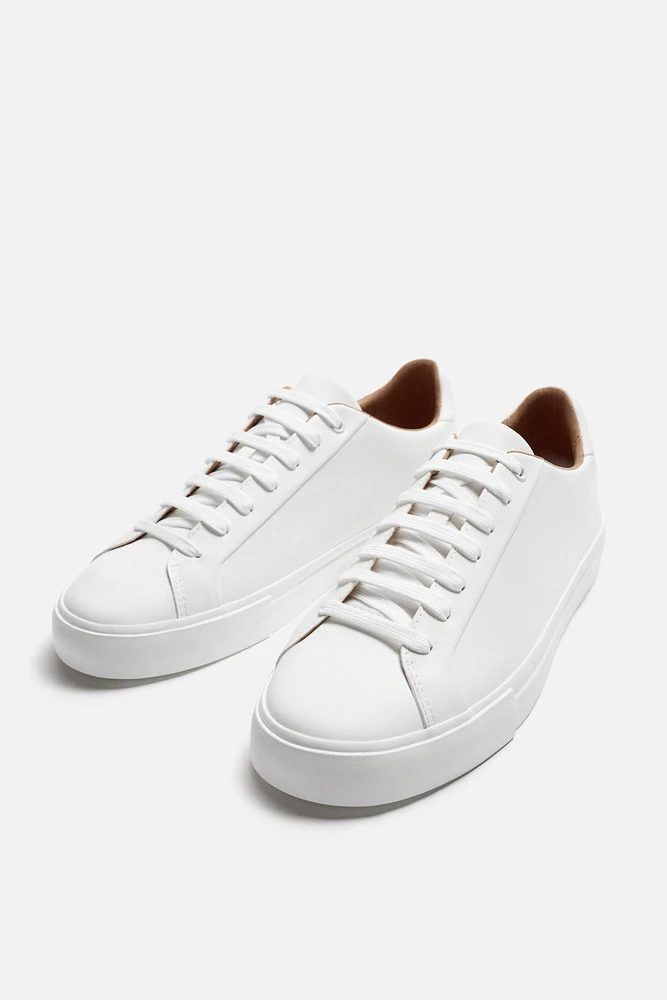 BASKETS BASIQUES