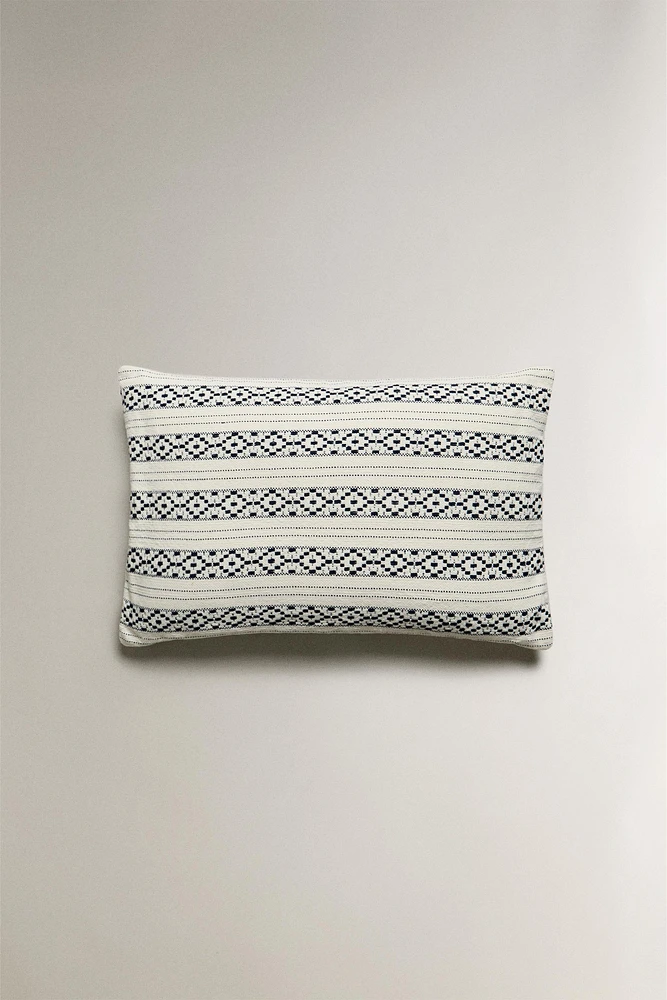 GEOMETRIC PRINT THROW PILLOW COVER