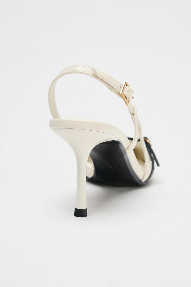 CHAUSSURES À TALONS BRIDES AVEC BOUCLE
