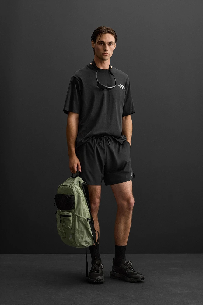 RUNNING GRAPHIC PRINT T-SHIRT