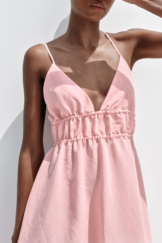 FLOWY MIDI DRESS