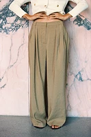 WIDE LEG PLEATED PANTS