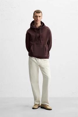 BASIC HOODIE SWEATSHIRT