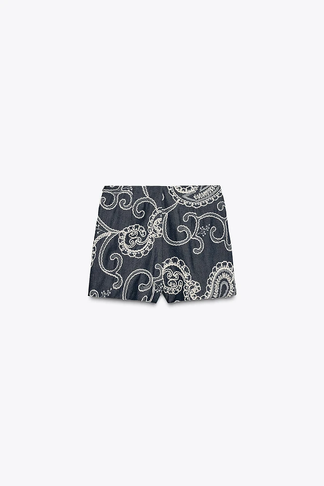 EMBROIDERED SKORT