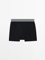 Boxer à taille grise