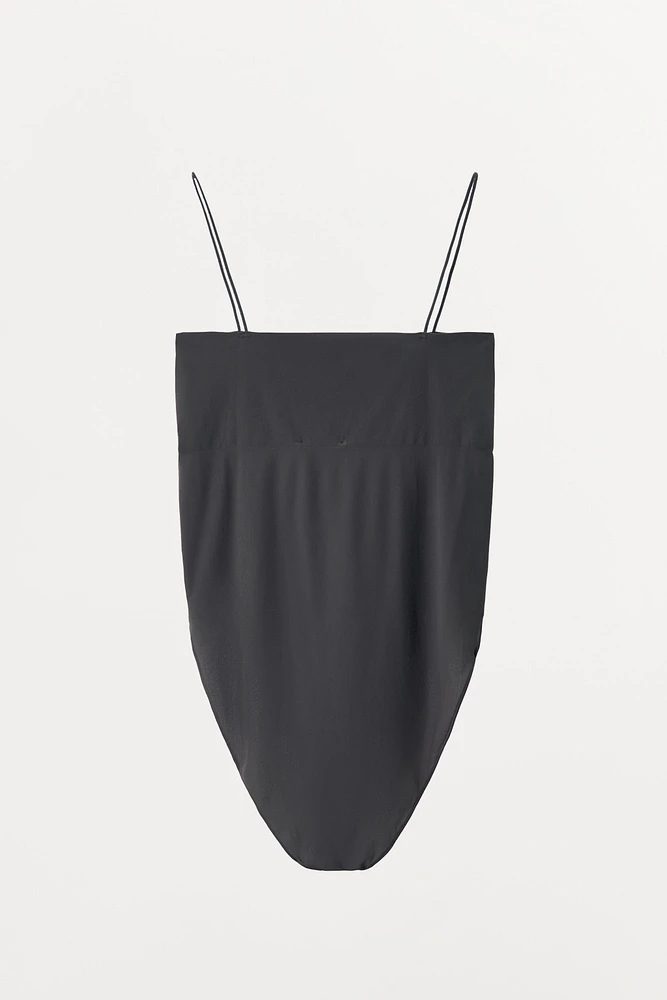 BODY À BRETELLES AVEC POLYAMIDE