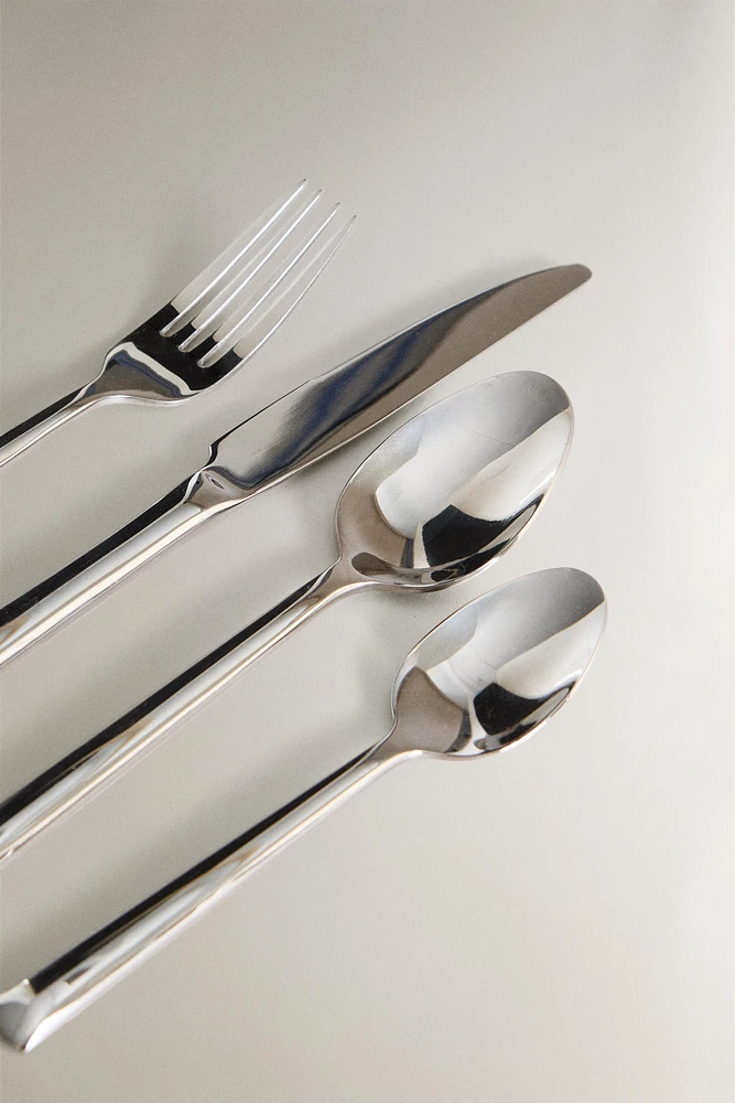 ENSEMBLE COUVERTS 4 PIÈCES ACIER FORGÉ