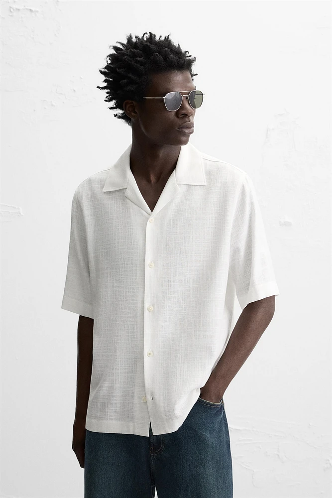 CHEMISE À COUPE DÉCONTRACTÉE