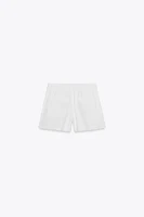LINEN PLEATED BERMUDA SHORTS