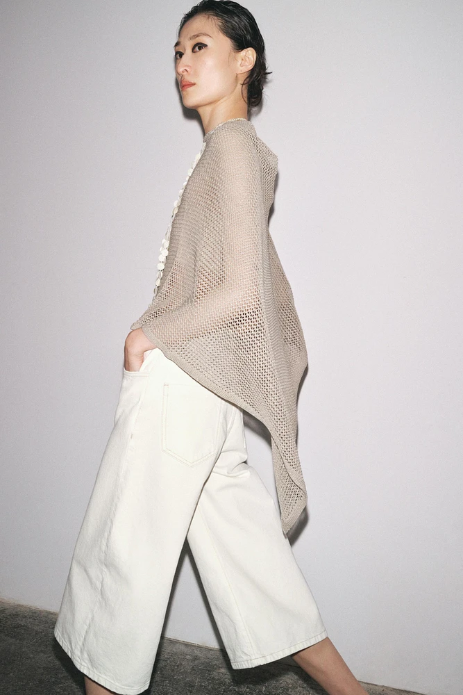 METALLIC THREAD CUT-OUT KNIT CAPE