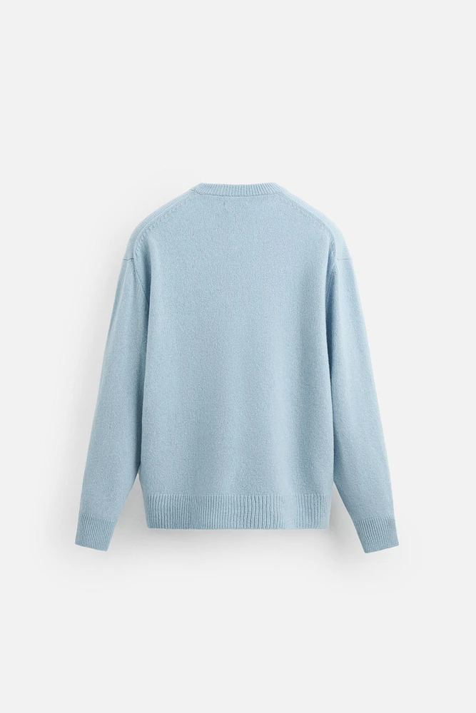 CASHMERE AND WOOL SWEATER