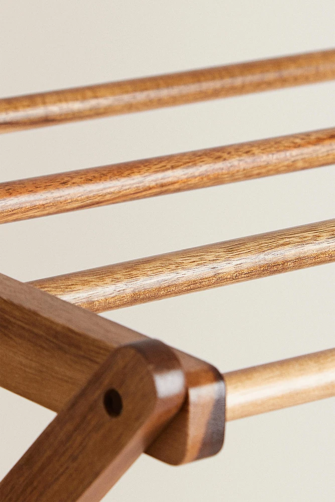 ÉTENDOIR VERTICAL PLIABLE BOIS