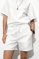 SHORT EN MAILLE SURJET