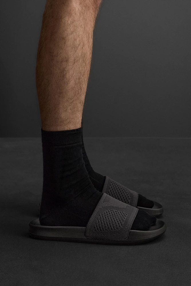 BATH SLIDES