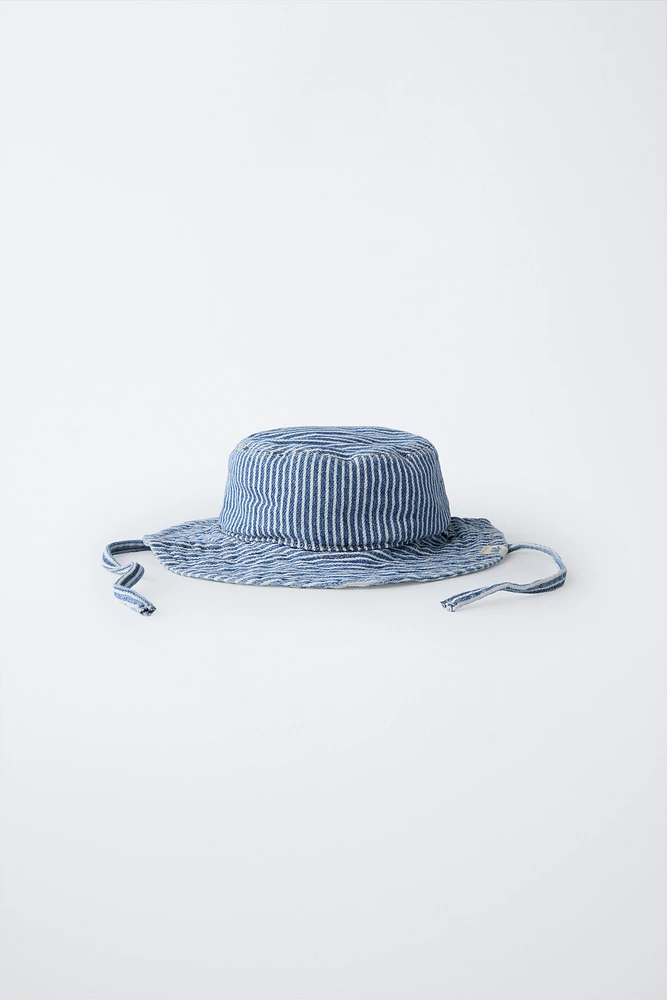 STRIPED TWILL BUCKET HAT