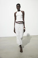 RIBBED EMBROIDERED TOP