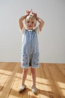 SALOPETTE EN DENIM BRODÉ CERISES