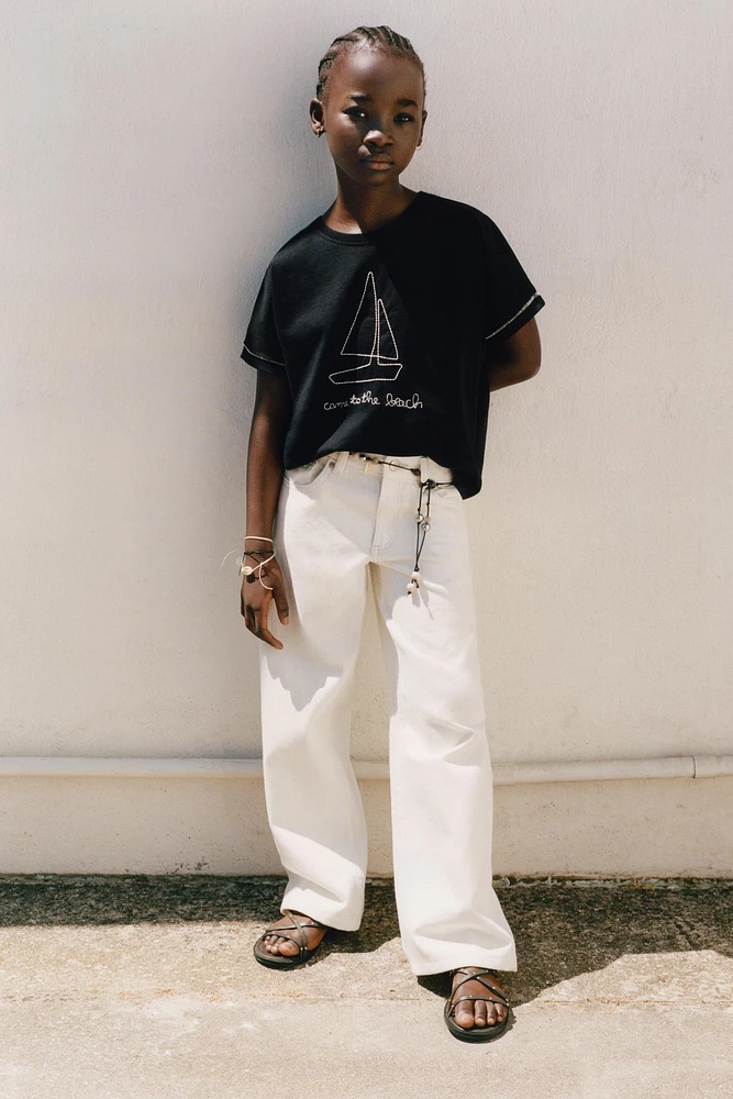 BOAT EMBROIDERY T-SHIRT