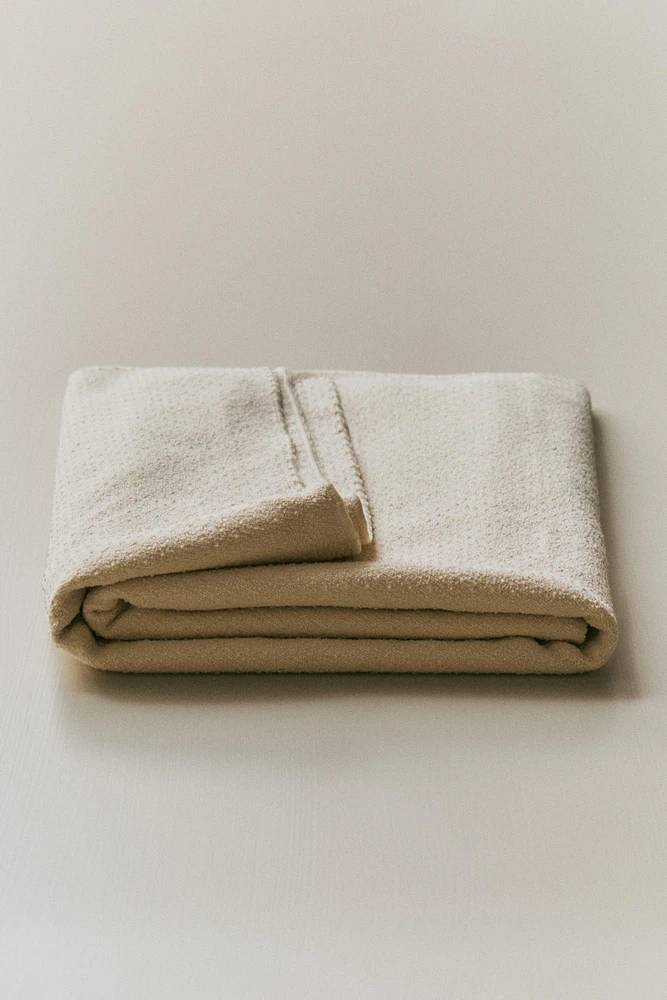 NON-SLIP SPORTS TOWEL