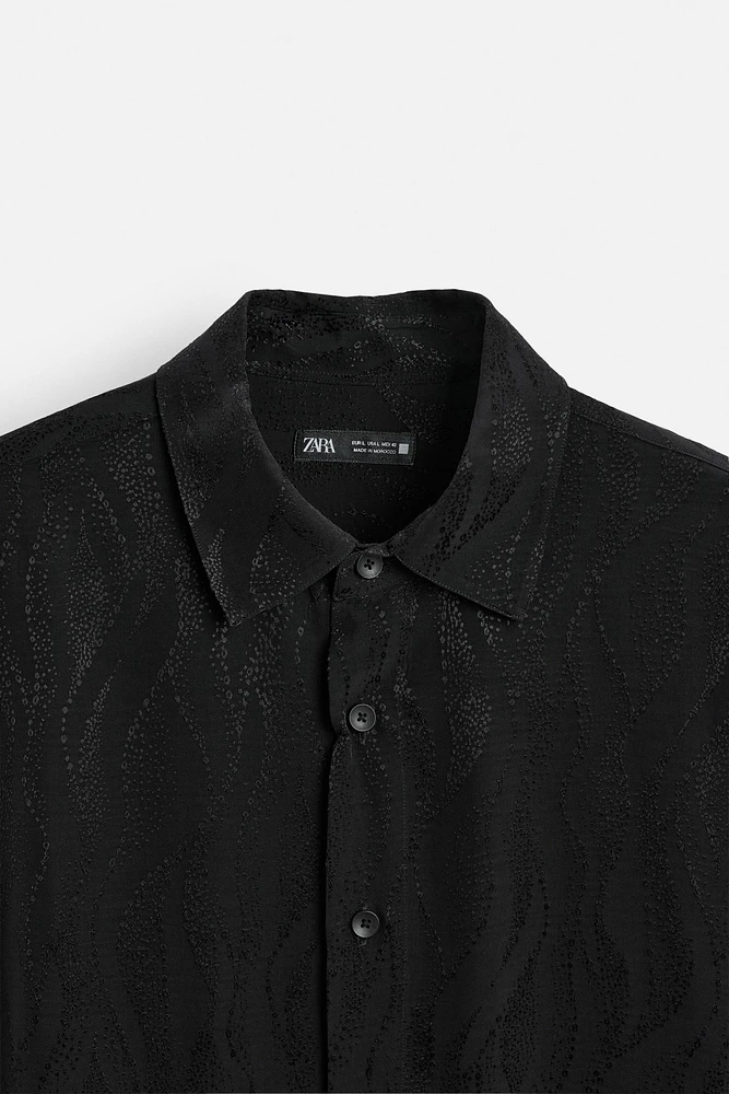 CHEMISE SATINÉE JACQUARD