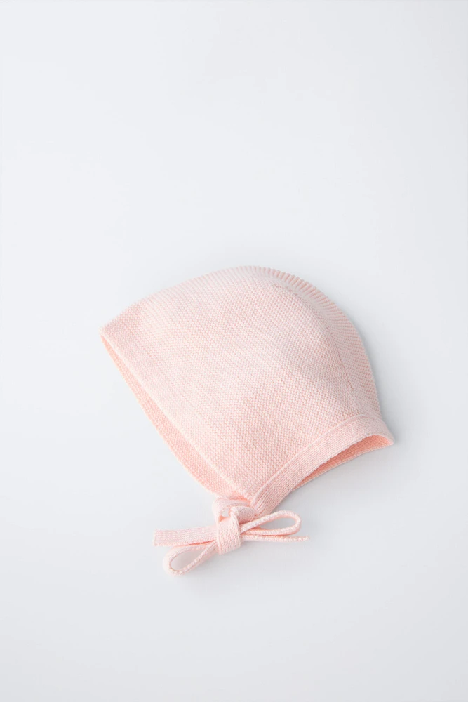 BONNET EN MAILLE