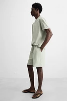 TEXTURED JOGGER SHORTS