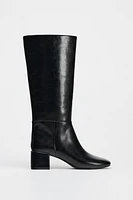 WIDE HEELED TOPSTITCHED BOOTS