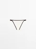 Contrast double strap bikini bottoms