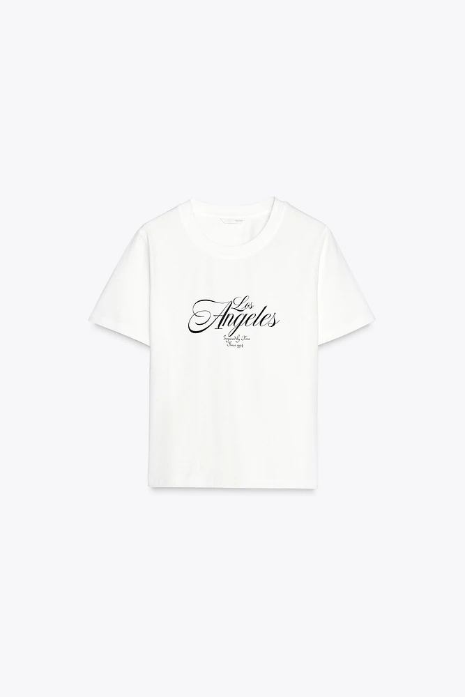 T-SHIRT INSCRIPTION EN CONTRASTE