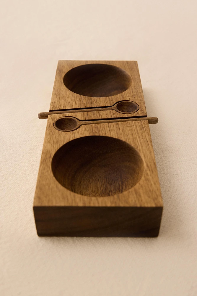 ACACIA WOOD SALT AND PEPPER SHAKER WITH DESSERT SPOONS