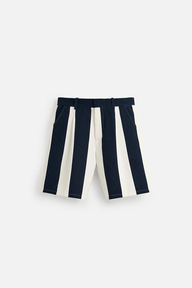 PLEATED STRIPED SHORTS
