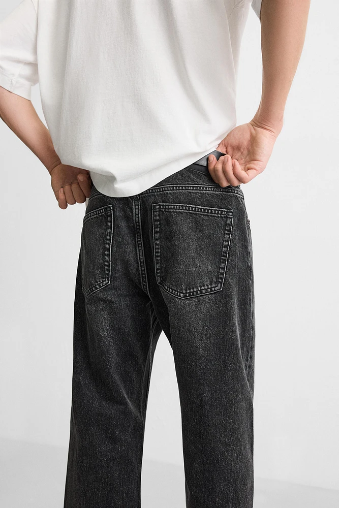 RIPPED REGULAR STRAIGHT FIT JEANS