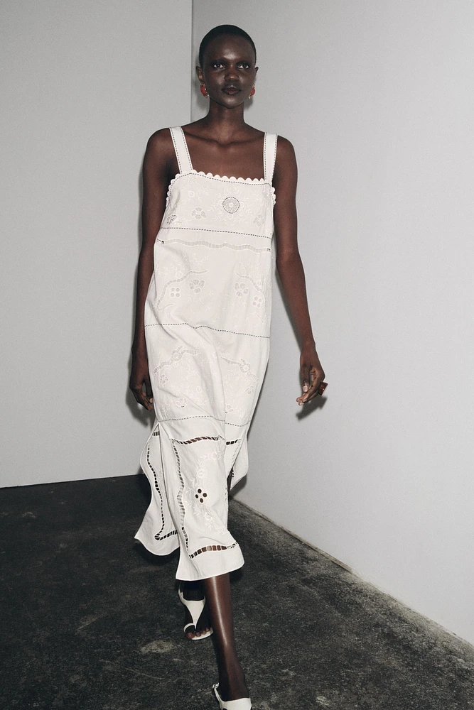 ZW COLLECTION EMBROIDERED STITCH DRESS