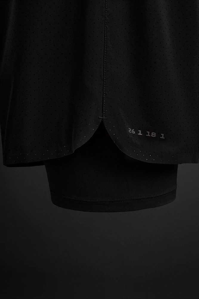 2-IN-1 PERFORATED SHORTS