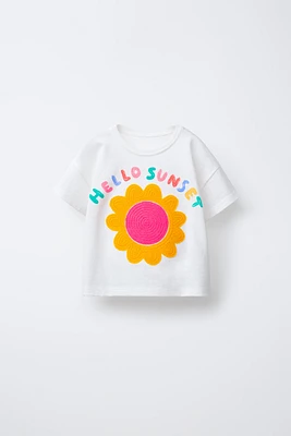 BUTTERFLY APPLIQUÉ T-SHIRT