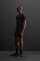 COMPRESSION T-SHIRT