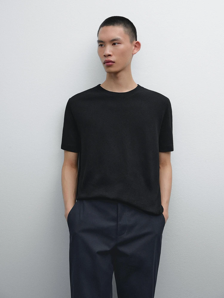 Short-sleeved T-shirt with linen