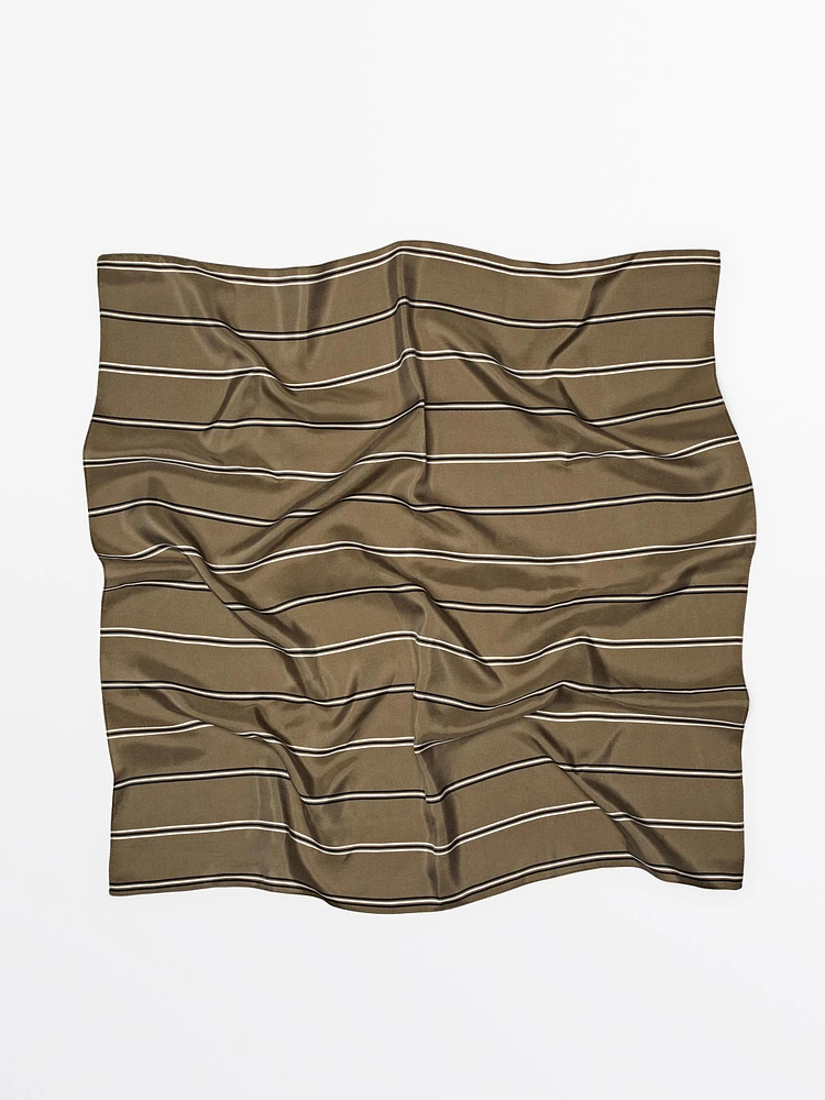 Foulard à rayures 100 % soie