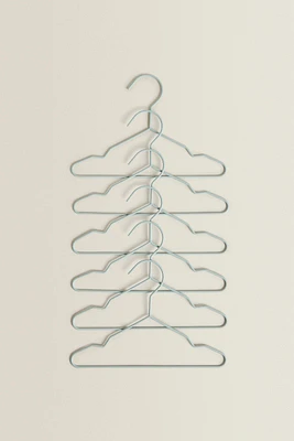 PACK OF RUBBERIZED BABY HANGERS (PACK 6)