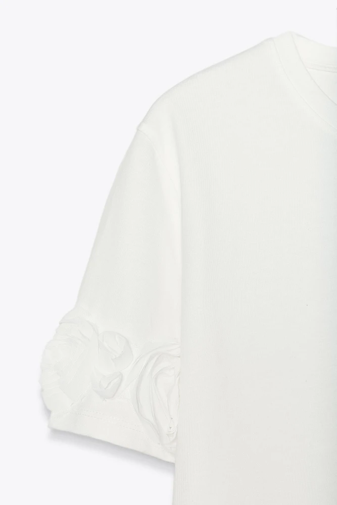 T-SHIRT FLEURS VOLUME