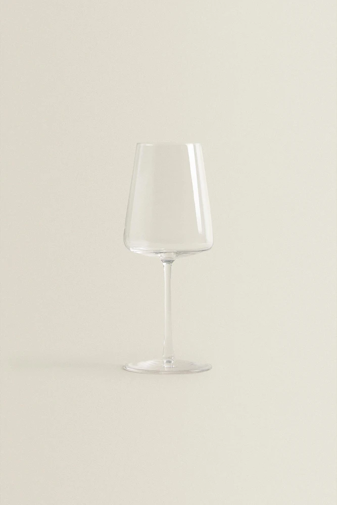 CONICAL CRYSTALLINE WINE GLASS