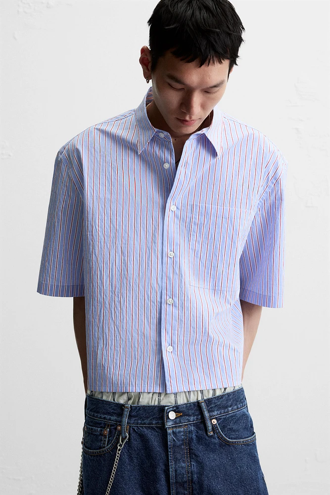STRIPED CROPPED FIT SHIRT