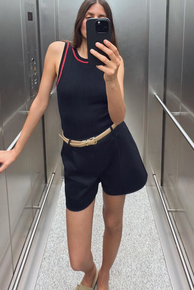 BELTED SHORTS WITH DARTS