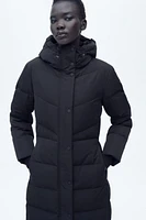 WATER AND WIND PROTECTION FITTED HOODED PUFFER JACKET