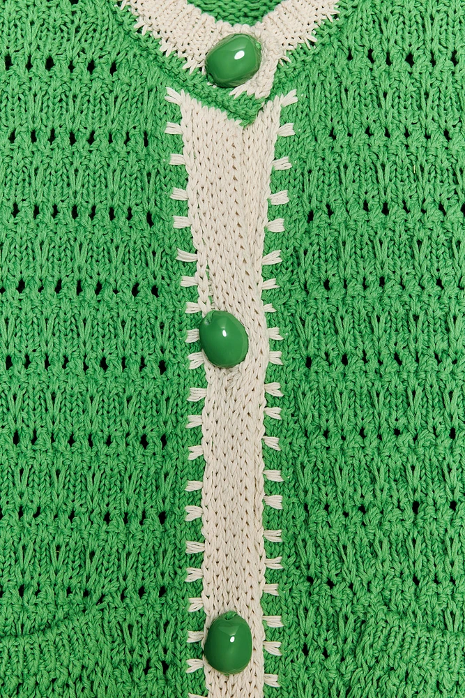 LARGE BUTTON KNIT VEST TOP
