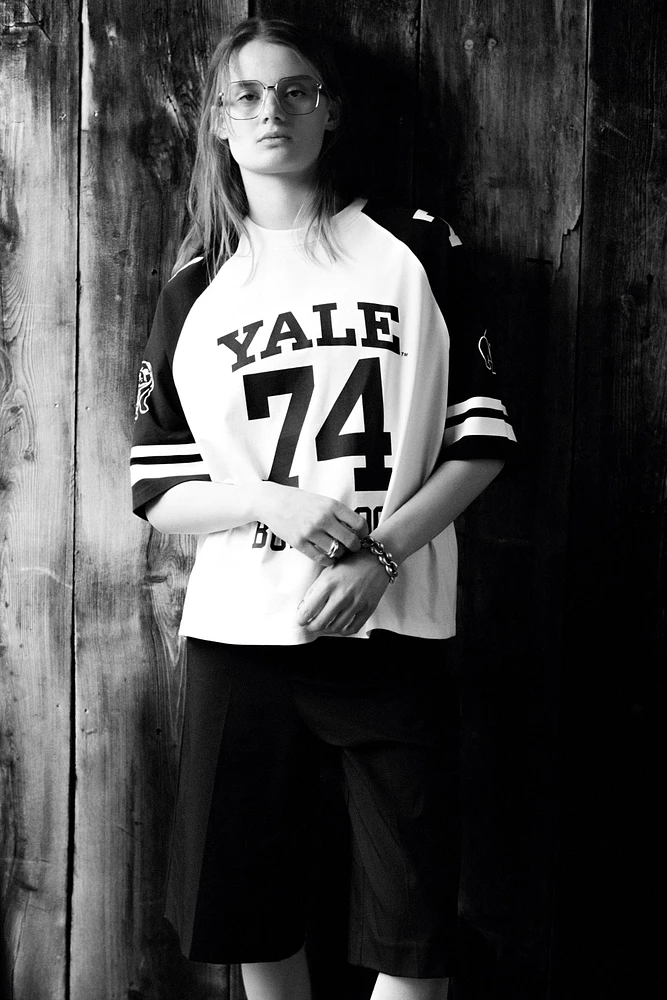 YALE™ PRINTED T-SHIRT