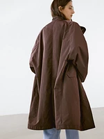 Trench fluide en tissu déperlant
