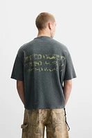 T-SHIRT MAILLES IMPRIMÉ DÉLAVÉ